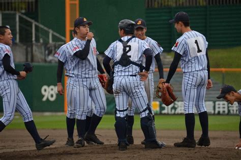 【2019秋季高校野球北海道大会】決勝＝白樺学園12－8札幌日大 写真特集314 毎日新聞