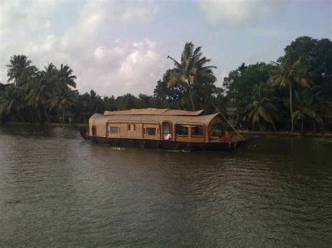 Pamba River in Pathanamthitta, Kerala | Keralaorbit