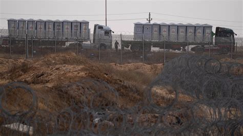 Egypt Says It Will Send Aid Trucks Into Gaza Through Kerem Shalom