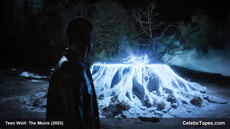 Shelley Hennig Is Nude Showing Her Butt Crystal Reed Nude Butt