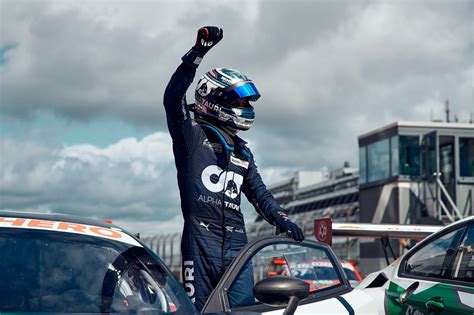 アレクサンダー・アルボン、ニュルブルクリンクのレース2でdtm初勝利 【 F1 Gate Com