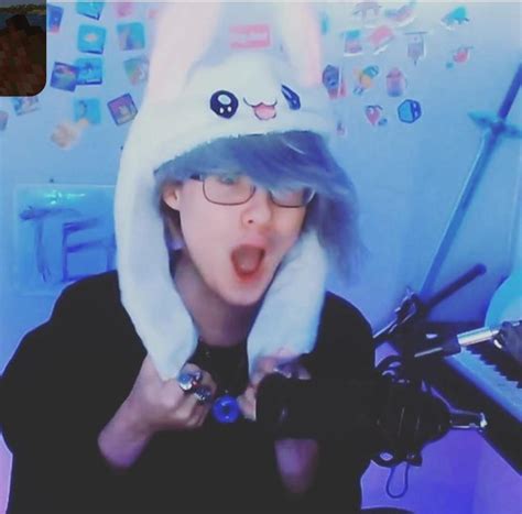 picture  nutt   rdefectivenutt