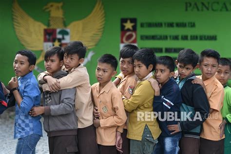 Disdik Jayawijaya Imbau Orang Tua Dorong Anak Bersekolah Republika Online