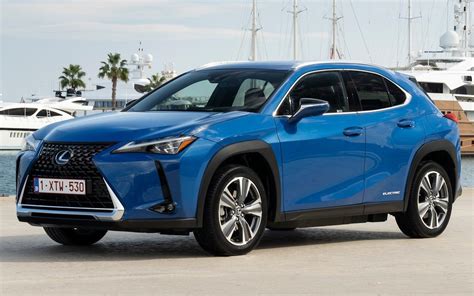 Lexus Ux E Suv Drive