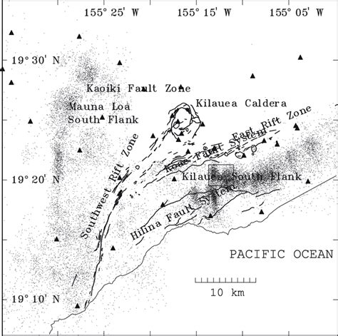 Map of the Kilauea volcano showing its main structural features, the ...