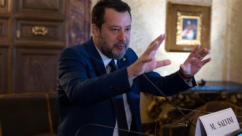 Attacco All Ospedale Di Gaza Bufera Social Su Matteo Salvini