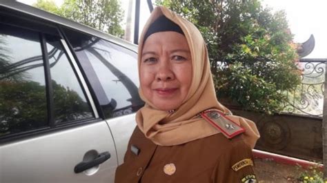 Rawan Sejumlah Pohon Kedondong Hutan Di Bandar Lampung Mulai Ditebang