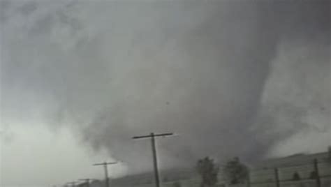 Intense F4 tornado in Oklahoma