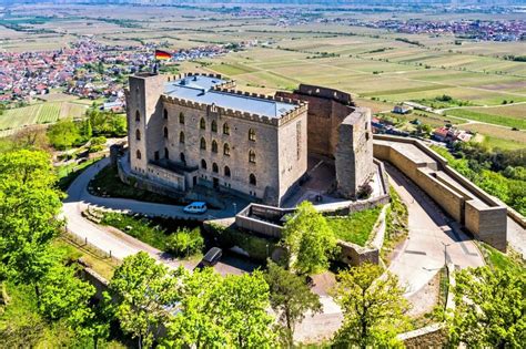 Hambacher Schloss Wiege Der Deutschen Demokratie