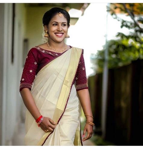 Onam Saree Ideas Onam 2021 Best Saree Looks From M Town Times Of India