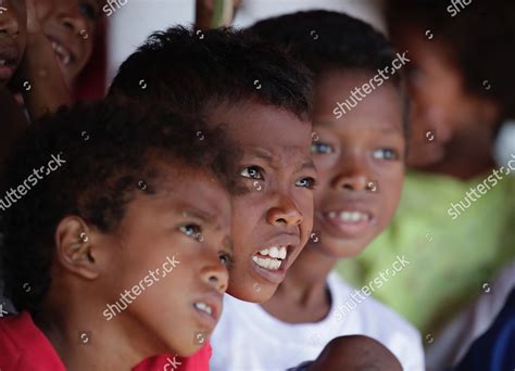 Filipino Children Indigenous Aeta Tribes Watch Editorial Stock Photo ...