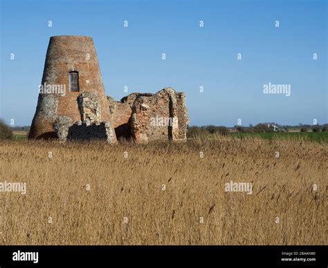 St Benet S Abbey Ludham The Norfolk Broads Norfolk UK Stock Photo