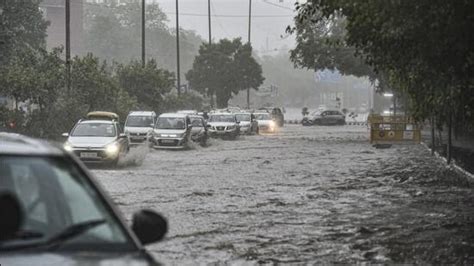 Heavy To Very Heavy Rainfall Likely To Continue In Western India Latest News India Hindustan