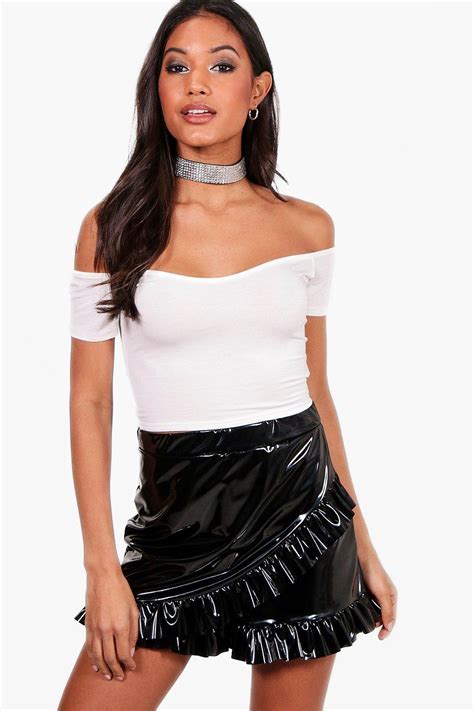 Mia V Neck Off The Shoulder Crop Top At