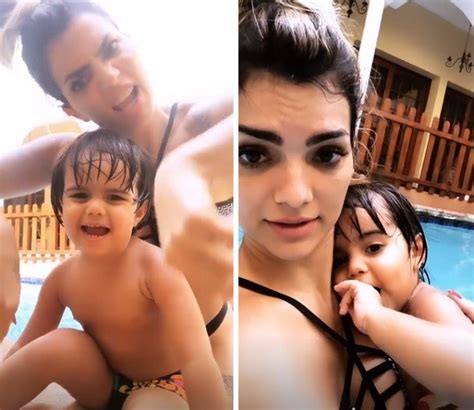 Kelly Key Se Diverte O Filho Ca Ula Na Piscina