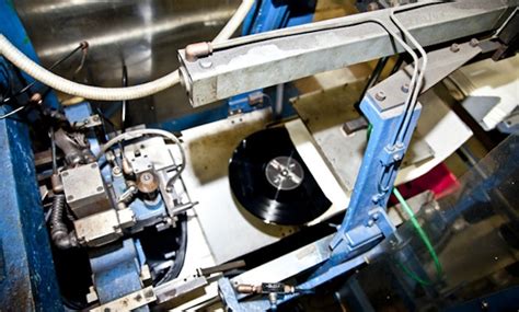 Brand new vinyl record pressing machines enter the market - Fact Magazine