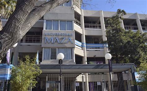 Universidad Juan Agustín Maza