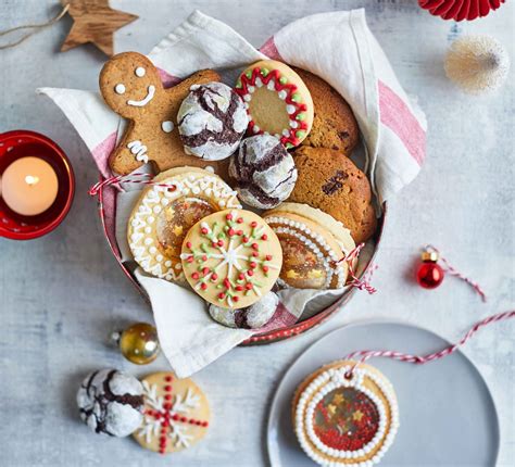 Christmas cookies for kids - BBC Good Food