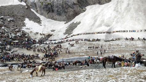 Amarnath Yatra Resumes On Pahalgam Route After 3 Days As Weather