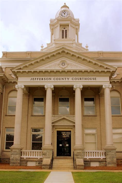 Jefferson County Courthouse Entrance Louisville Ga Flickr