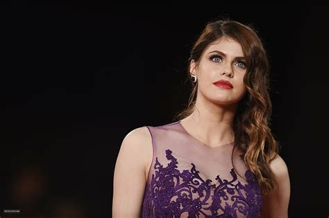 Free Download Hd Wallpaper Alexandra Daddario Women Brunette Face Blue Eyes Portrait