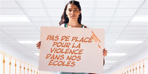 Violence Dans Les écoles Mettons Tous Lépaule à La Roue Centrale