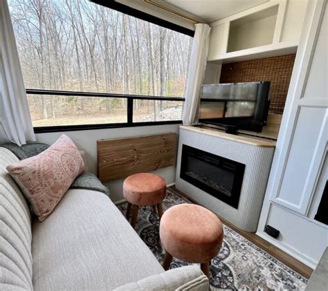 Sold Professionally Renovated Keystone Hideout Rd Travel Trailer