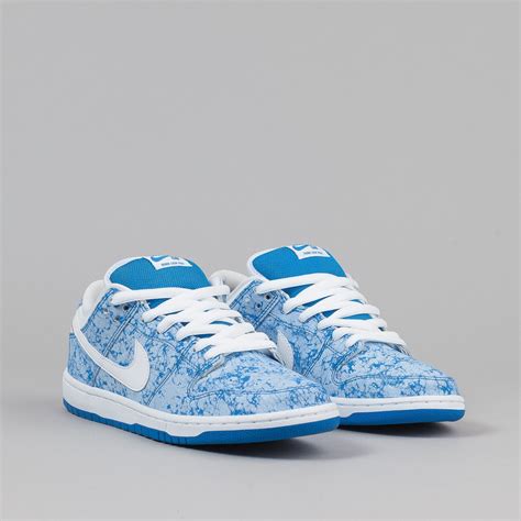 Nike SB Dunk Low Premium Shoes - Light Photo Blue / White | Flatspot