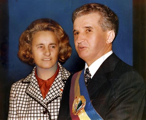 Cum a luat Elena Ceaușescu decizia să desființeze fotbalul feminin