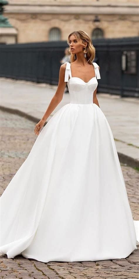 Silk Wedding Dresses For Elegant And Refined Bride Wedding Dresses