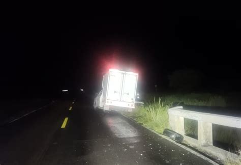 Hombre se queda dormido y choca contra puente en la libre Durango Gómez