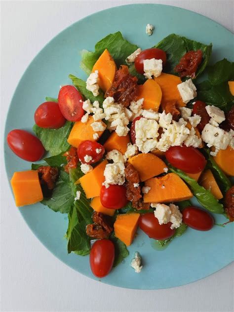 Lauwwarme Salade Met Zoete Aardappel Tomaatjes En Feta GezondGezin Nu