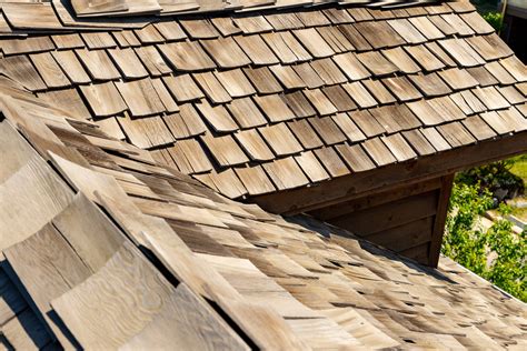 A comprehensive look at Wood shingle Roofs - Myrooff.com