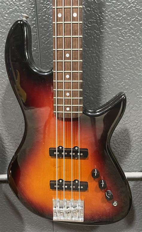 A Bass 4 String Lowend Bass Shop Vault