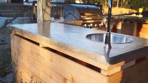 How to DIY Budget Friendly Concrete Countertops - DIY Joy