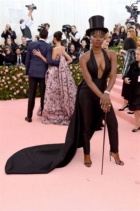 Constance Wu Picture Best Dressed At The 2019 Met Gala Abc News