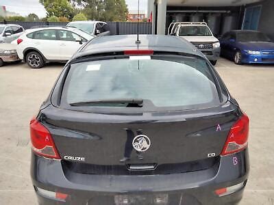 HOLDEN CRUZE JH 03 2011 01 2017 TAILGATE NON SPOILER TYPE HATCHBACK