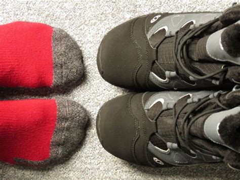 What is the best material for hiking socks? - Hikeheaven