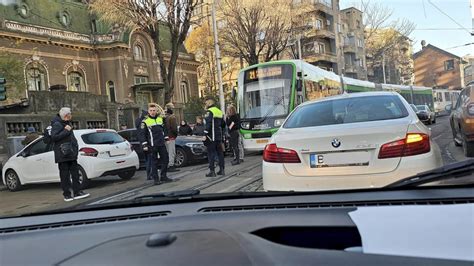 B Bmw Vs Imperio O Ma In Parcat Cu Botul Pe Ine A Blocat