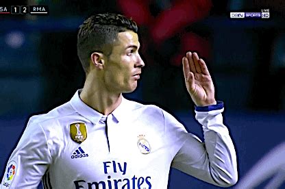 Cristiano Ronaldo GIFs | USAGIF.com