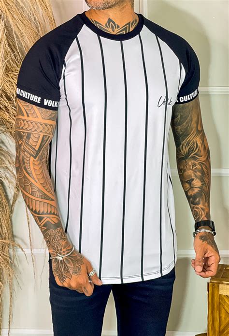 Camiseta Branca Listrada Manga Raglan Long Line Volk Culture Volk Culture