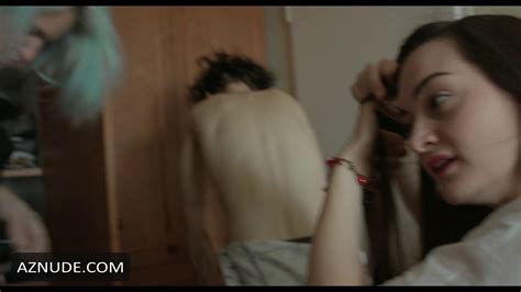 SCHWARZ WEISS BUNT NUDE SCENES AZNude