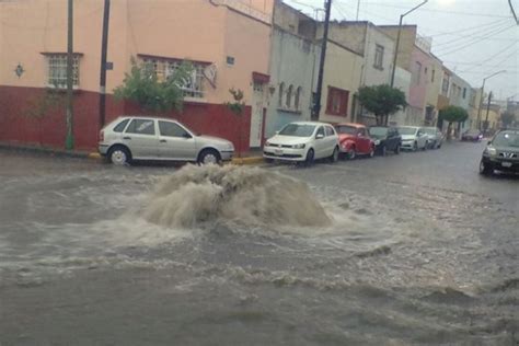 L3 desvía arroyo Normalistas brotan aguas negras en domicilios de