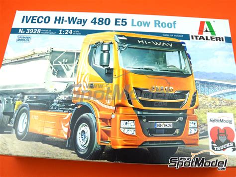 Italeri Scale Truck Model Kit Iveco Stralis Hi Way E Low