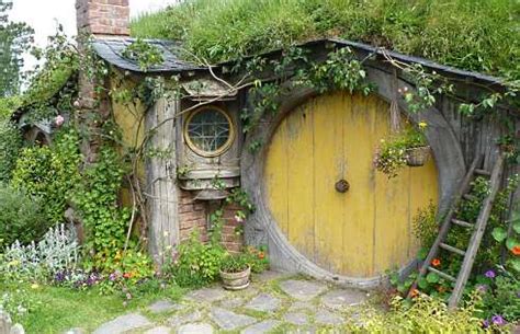 Hobbit House Designs - Inspiring Habitats for Hobbits...and Humans!