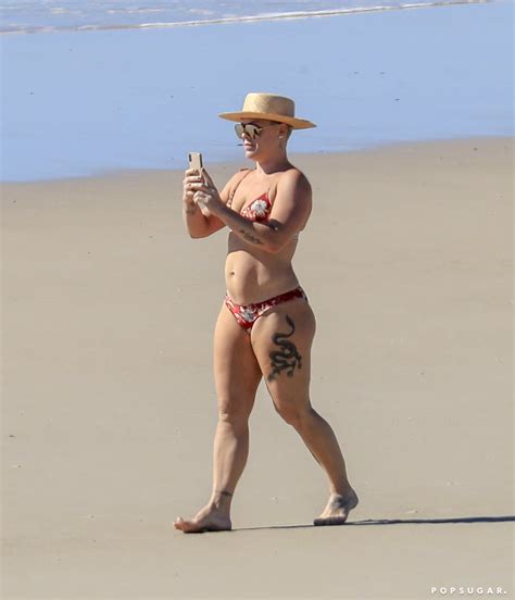 10 Times Pink Showed Off Her Killer Body In A Bikini And Left Us Green With Envy Best World News