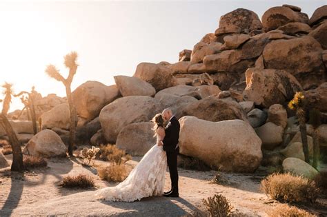 Modern Airbnb Elopement At Joshua Tree The Foxes Photography