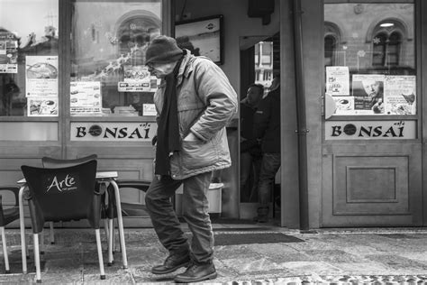 Società moderna - IL FOTOGRAFO