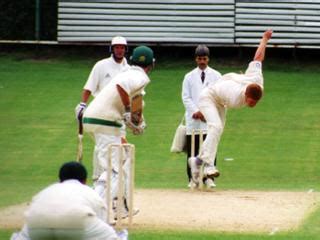 South Africa S Shaun Pollock Bowling To Kyle Mccallan Espncricinfo