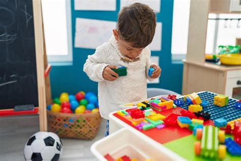 Brinquedo montessori elastico diversão e aprendizado juntos